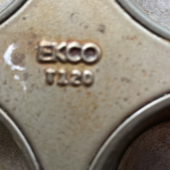 Vintage bake king 12 muffin Ekco 12 muffin pans - Picture 3 of 5